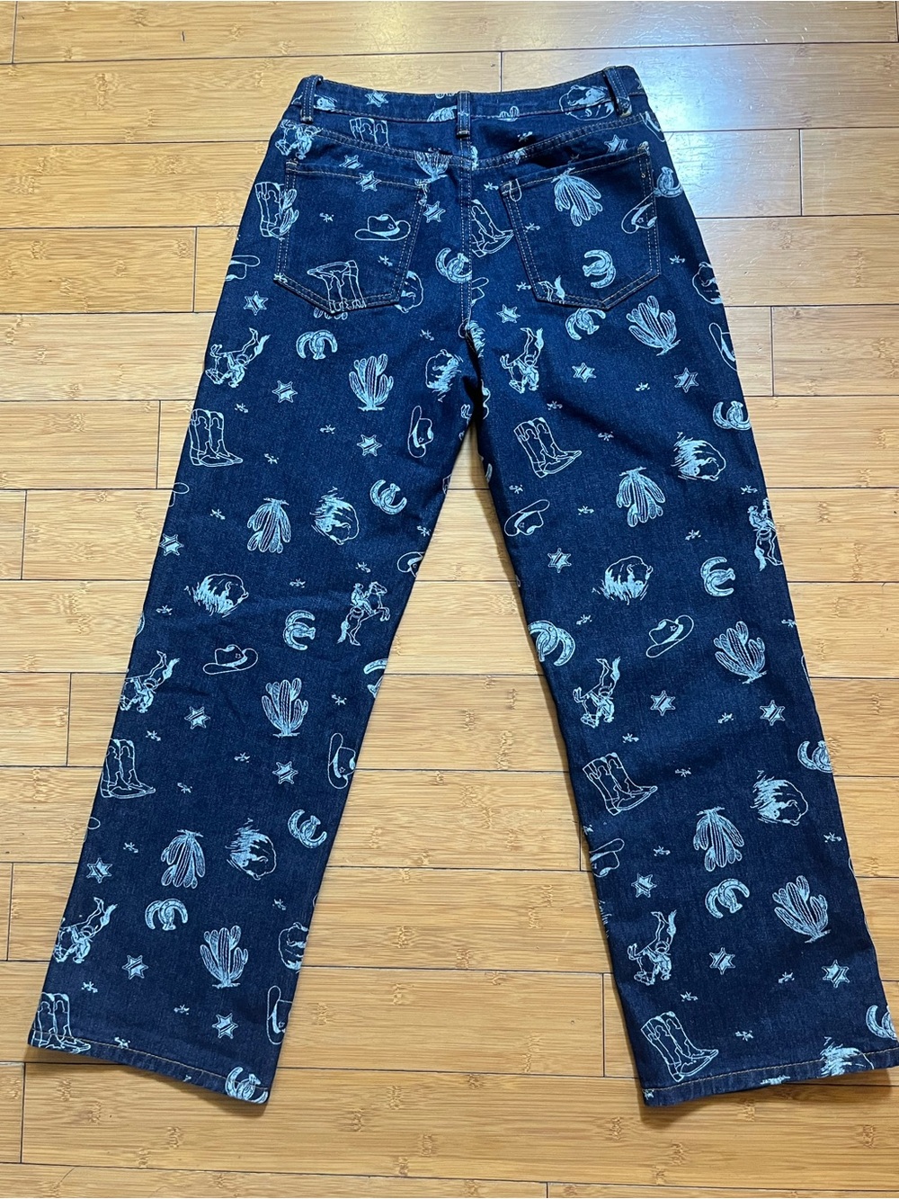 Cali1850 Cowboy Print Mid Rise Straight Leg Boho Western Jean Horseshoe - Picture 11 of 12